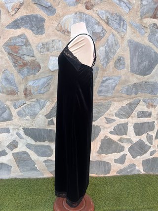 Vestido largo negro terciopelo encaje