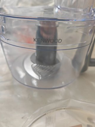 Impastatrice Kenwood KM28 900W
