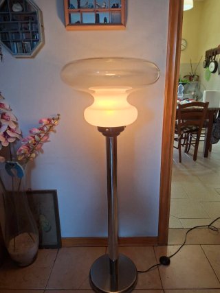 Lampada da terra vintage vetro e metallo