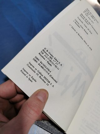 Libros y revista, especial Joan Miró, descatalogado