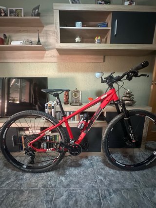 Bicicleta de Montaña Roja