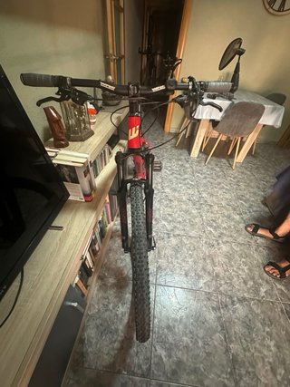 Bicicleta de Montaña Roja