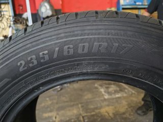 Neumático 235/60R17 102H