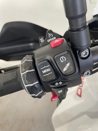 APTA CARNET A2! BMW F 900 XR SPORT AÑO2025 6900KM