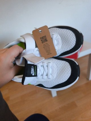 Nike Air Max Systm niño T33.5 sin usar