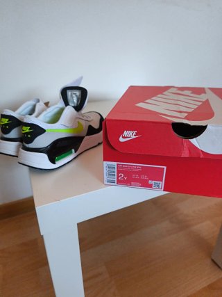 Nike Air Max Systm niño T33.5 sin usar