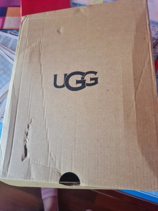 Sandalias UGG Negras Nuevas