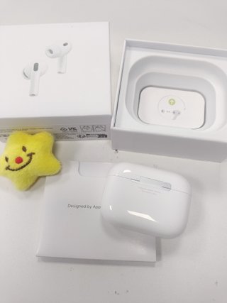 AirPods Pro 3 Bianchi