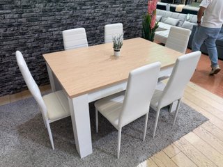 Mesa extensible de madera + 6 sillas polipiel