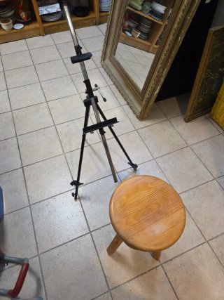 Taburete de artista madera antiguo