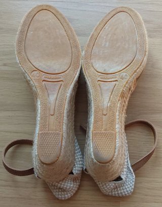 Sandalias cuña beige y marrón n.40