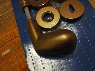 Set maniglie di ottone nuove