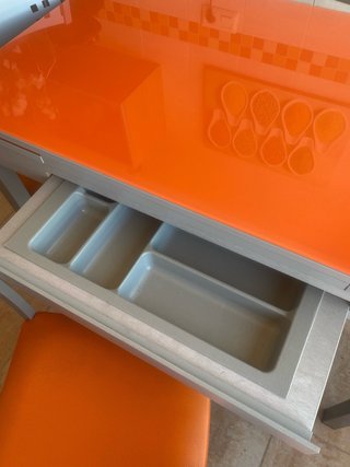 Mesa Comedor Extensible + 4 Sillas Naranja