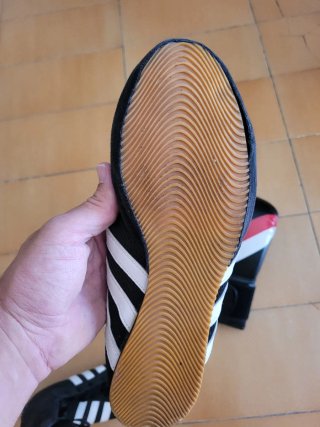 Guantes (14oz), vendas y botines de boxeo (t.45)