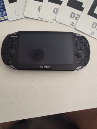 PS Vita PCH-1004 Negra - Como Nueva