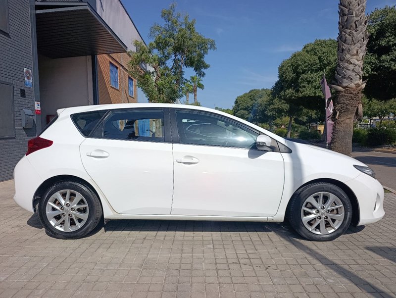 Toyota Auris 120D ACTIVE (2014-) 2014, foto 4