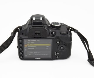 Nikon D3200 + Obiettivo Nikkor 18-55mm VR II