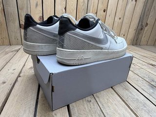 AIR FORCE 1 BLACK/WHITE 45
