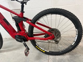 Bicicleta eléctrica Berria Mako HP Roja