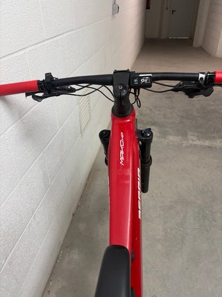 Bicicleta eléctrica Berria Mako HP Roja