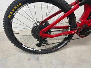 Bicicleta eléctrica Berria Mako HP Roja