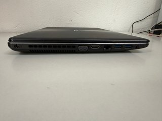 Portátil Asus R510J i7 8GB RAM 256GB SSD