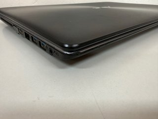 Portátil Asus R510J i7 8GB RAM 256GB SSD