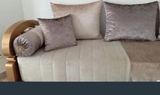 Sofá marroquí con fundas  beige y marrón