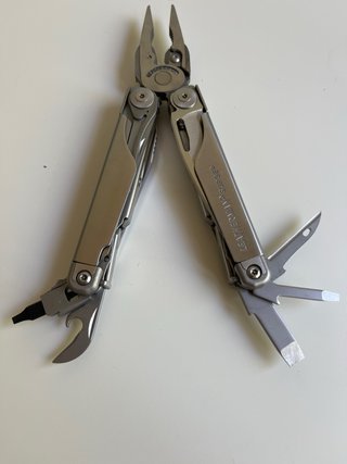 Leatherman Surge