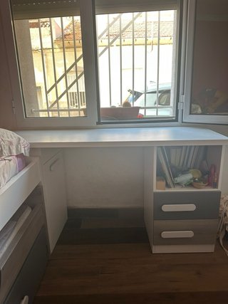 Cama infantil con cajones