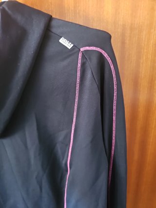 Sudadera Gore Running Wear Negra y Rosa