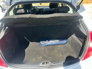 Peugeot 208 2012
