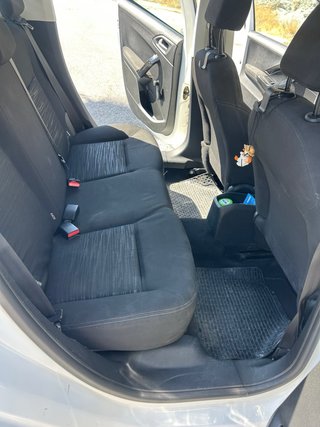 Peugeot 208 2012