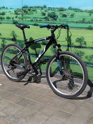 Bicicleta Montaña GT Avalanche 3.0