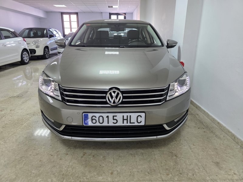 Volkswagen Passat 2.0 TDI Edition BMT 2012, foto 2