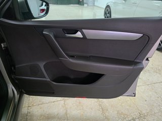 Volkswagen Passat 2.0 TDI 140 cv 2012
