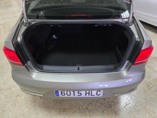 Volkswagen Passat 2.0 TDI 140 cv 2012
