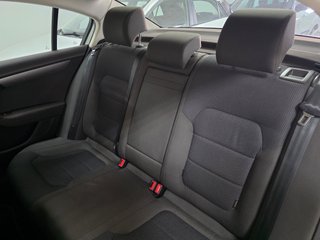 Volkswagen Passat 2.0 TDI 140 cv 2012