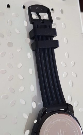 Reloj Maserati Negro y Dorado