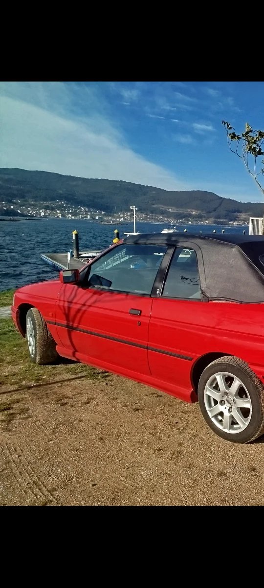 Ford Escort 1996 - foto 1