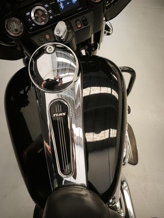 Harley Davidson Street Glide FLHX Negra