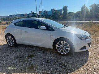 Opel Astra GTC Sportive 2.0 CDTI 165 CV Start&Stop