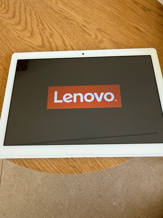 Tablet Lenovo Tab M10 HD y Regalo funda