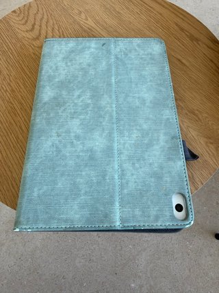 Tablet Lenovo Tab M10 HD y Regalo funda