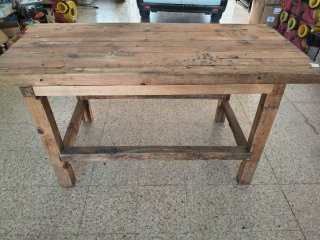 Mesa de madera maciza rústica