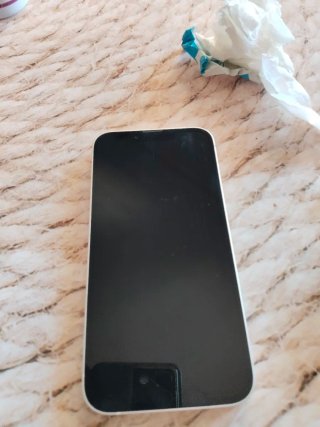 iPhone 13 Apple