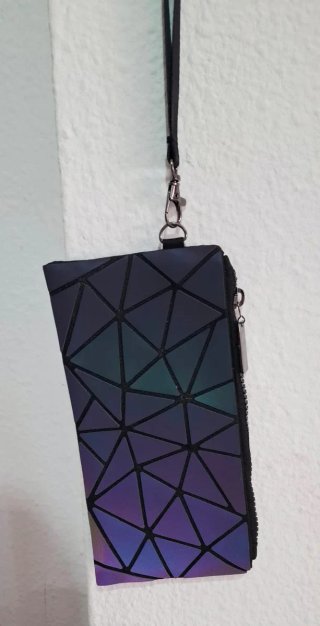 Monedero de mano geométrico