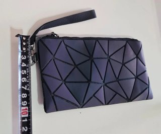 Monedero de mano geométrico