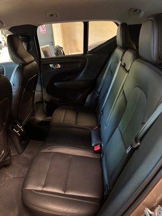 Volvo XC40 E-hybrid **OPORTUNIDAD**