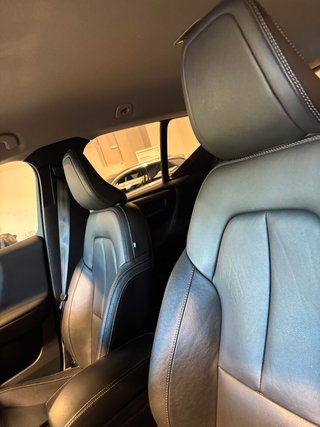 Volvo XC40 E-hybrid **OPORTUNIDAD**